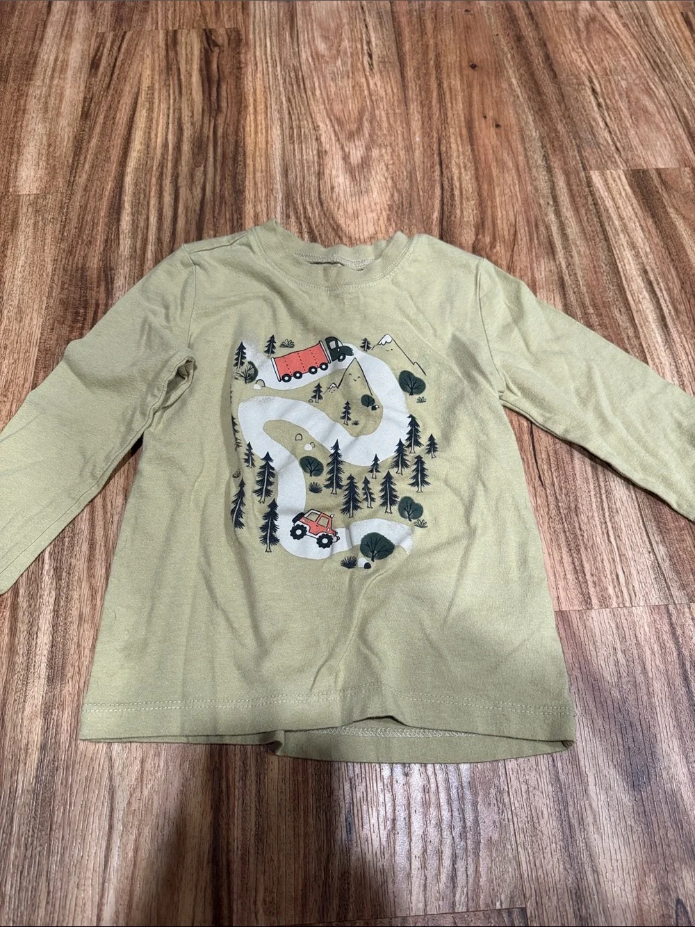 OshKosh B'gosh 2T long sleeve shirt bundle of 6